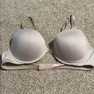 Victoria’s Secret Lightly Lined Bra